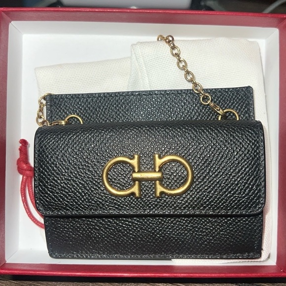 Ferragamo Gancini credit card holder crossbody - Picture 8 of 10